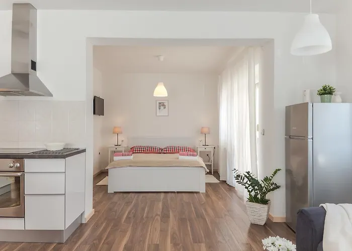 Apartments Nika